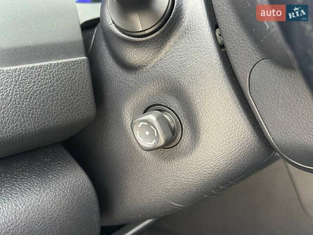 Синій Тойота Камрі, об'ємом двигуна 2.5 л та пробігом 183 тис. км за 11700 $, фото 20 на Automoto.ua