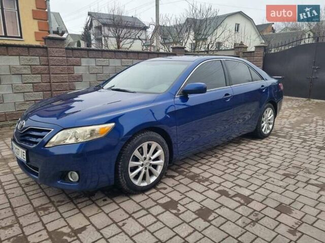 Синій Тойота Камрі, об'ємом двигуна 2.5 л та пробігом 232 тис. км за 9200 $, фото 2 на Automoto.ua