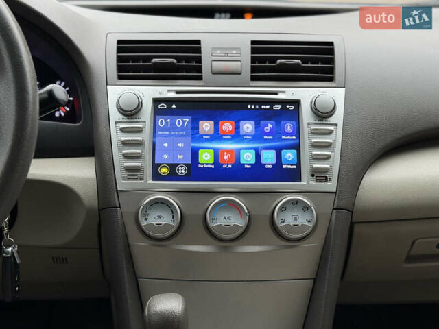 Синій Тойота Камрі, об'ємом двигуна 2.5 л та пробігом 205 тис. км за 8800 $, фото 31 на Automoto.ua