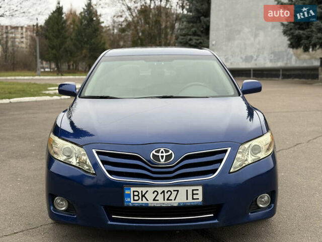 Синій Тойота Камрі, об'ємом двигуна 2.5 л та пробігом 205 тис. км за 8800 $, фото 19 на Automoto.ua