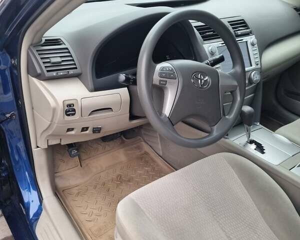 Синій Тойота Камрі, об'ємом двигуна 2.5 л та пробігом 232 тис. км за 9200 $, фото 16 на Automoto.ua