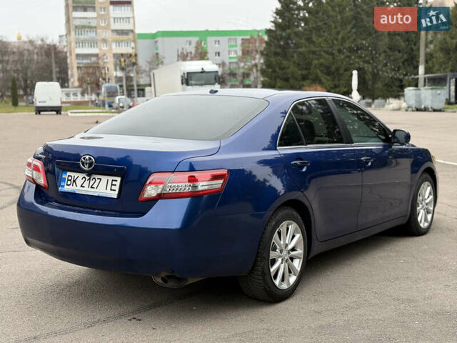 Синій Тойота Камрі, об'ємом двигуна 2.5 л та пробігом 205 тис. км за 8800 $, фото 24 на Automoto.ua