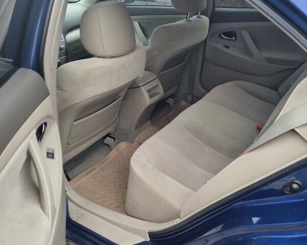 Синій Тойота Камрі, об'ємом двигуна 2.5 л та пробігом 232 тис. км за 9200 $, фото 22 на Automoto.ua