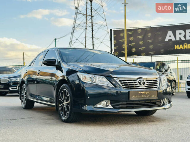 Синій Тойота Камрі, об'ємом двигуна 2.49 л та пробігом 231 тис. км за 12700 $, фото 8 на Automoto.ua