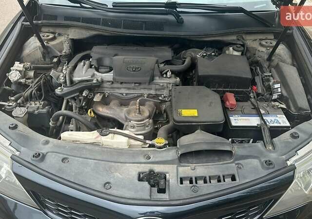 Синий Тойота Камри, объемом двигателя 2.49 л и пробегом 162 тыс. км за 11200 $, фото 7 на Automoto.ua