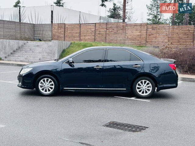 Синій Тойота Камрі, об'ємом двигуна 2.5 л та пробігом 239 тис. км за 14500 $, фото 6 на Automoto.ua