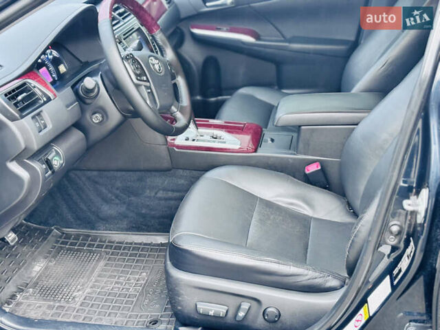 Синій Тойота Камрі, об'ємом двигуна 2.5 л та пробігом 239 тис. км за 14500 $, фото 14 на Automoto.ua