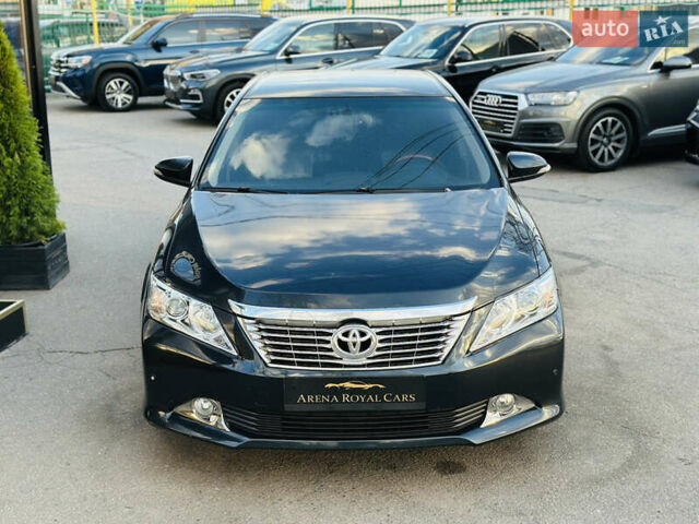 Синій Тойота Камрі, об'ємом двигуна 2.49 л та пробігом 231 тис. км за 12700 $, фото 7 на Automoto.ua