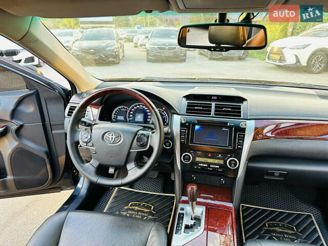 Синій Тойота Камрі, об'ємом двигуна 2.49 л та пробігом 231 тис. км за 12700 $, фото 20 на Automoto.ua