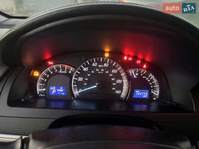 Синій Тойота Камрі, об'ємом двигуна 3.46 л та пробігом 233 тис. км за 5000 $, фото 11 на Automoto.ua