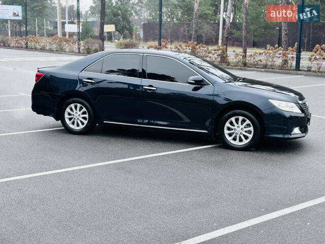 Синій Тойота Камрі, об'ємом двигуна 2.5 л та пробігом 239 тис. км за 14500 $, фото 5 на Automoto.ua