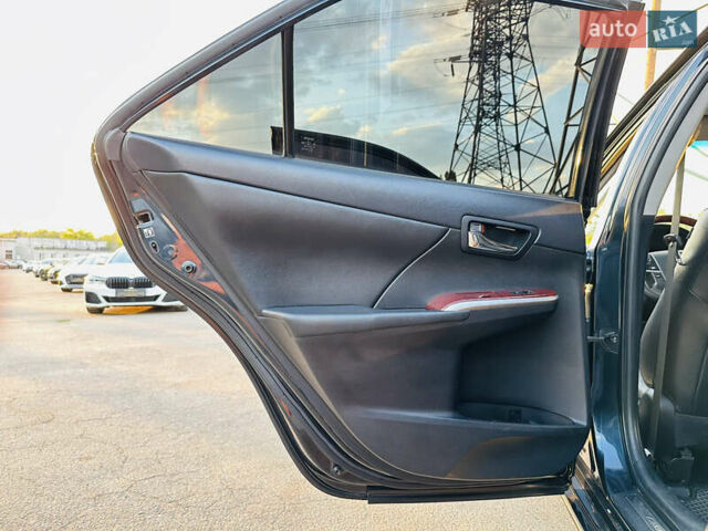 Синій Тойота Камрі, об'ємом двигуна 2.49 л та пробігом 231 тис. км за 12700 $, фото 16 на Automoto.ua