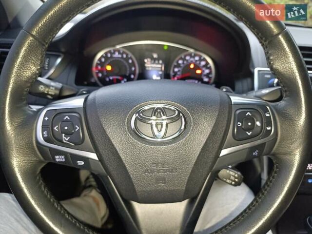 Тойота Камри 2014 в Броварах на Automoto.ua Синий Тойота Камри, объемом двигателя 2.49 л и пробегом 227 тыс. км за 14800 $, фото 7 на Automoto.ua