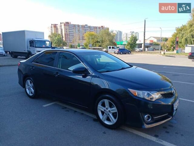 Синий Тойота Камри, объемом двигателя 2.5 л и пробегом 169 тыс. км за 11500 $, фото 3 на Automoto.ua