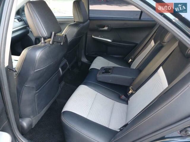 Синий Тойота Камри, объемом двигателя 2.5 л и пробегом 169 тыс. км за 11500 $, фото 19 на Automoto.ua