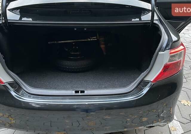 Синий Тойота Камри, объемом двигателя 2.49 л и пробегом 247 тыс. км за 14000 $, фото 12 на Automoto.ua