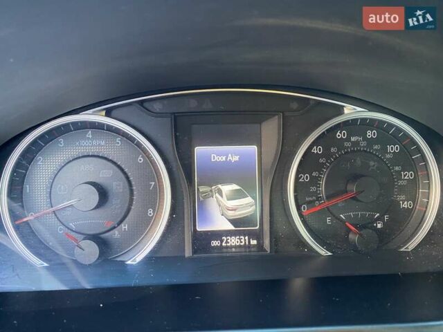 Синий Тойота Камри, объемом двигателя 2.5 л и пробегом 238 тыс. км за 13200 $, фото 25 на Automoto.ua