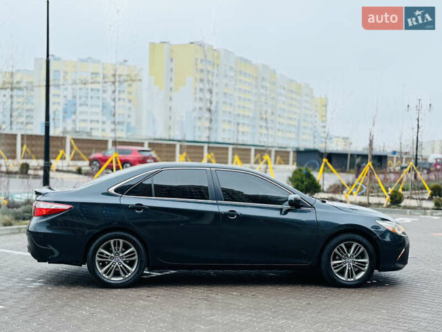 Синий Тойота Камри, объемом двигателя 2.49 л и пробегом 330 тыс. км за 11100 $, фото 5 на Automoto.ua