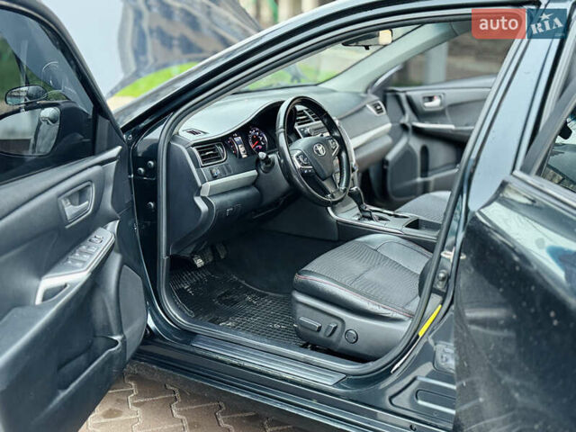 Синий Тойота Камри, объемом двигателя 2.49 л и пробегом 330 тыс. км за 11100 $, фото 9 на Automoto.ua