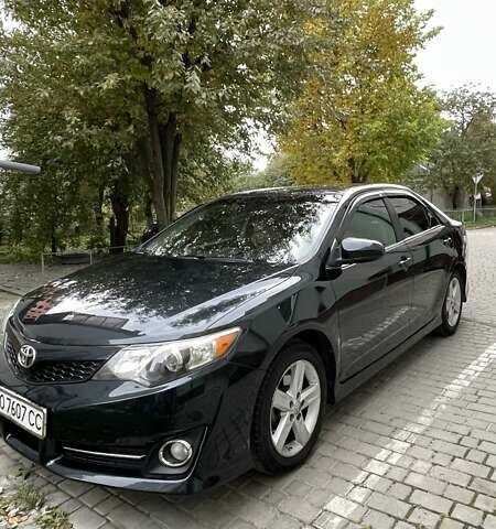 Синий Тойота Камри, объемом двигателя 2.49 л и пробегом 247 тыс. км за 14000 $, фото 4 на Automoto.ua