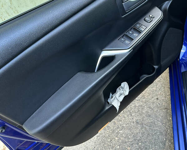 Синий Тойота Камри, объемом двигателя 2.5 л и пробегом 234 тыс. км за 13000 $, фото 4 на Automoto.ua