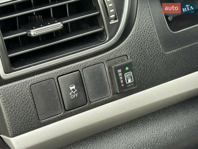 Синий Тойота Камри, объемом двигателя 2.5 л и пробегом 176 тыс. км за 12900 $, фото 19 на Automoto.ua