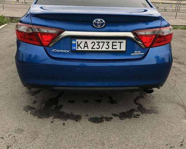 Синій Тойота Камрі, об'ємом двигуна 2.5 л та пробігом 74 тис. км за 15700 $, фото 1 на Automoto.ua