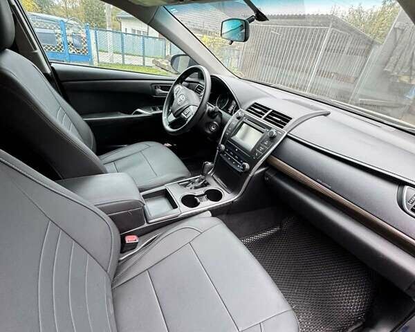 Синий Тойота Камри, объемом двигателя 2.49 л и пробегом 143 тыс. км за 14000 $, фото 9 на Automoto.ua