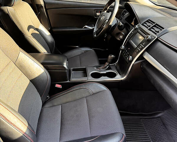 Синій Тойота Камрі, об'ємом двигуна 2.49 л та пробігом 118 тис. км за 14500 $, фото 12 на Automoto.ua