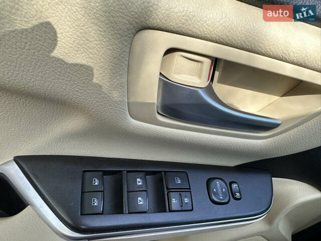Синій Тойота Камрі, об'ємом двигуна 2.5 л та пробігом 295 тис. км за 14300 $, фото 18 на Automoto.ua