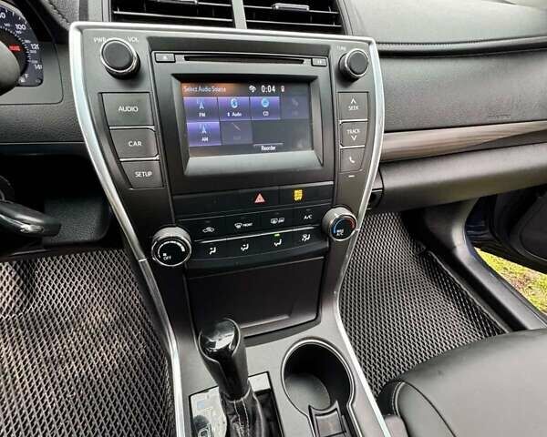 Синий Тойота Камри, объемом двигателя 2.49 л и пробегом 143 тыс. км за 14000 $, фото 10 на Automoto.ua