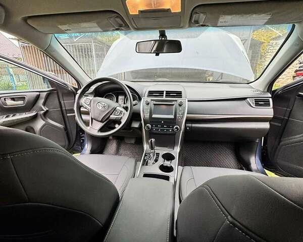 Синий Тойота Камри, объемом двигателя 2.49 л и пробегом 143 тыс. км за 14000 $, фото 8 на Automoto.ua