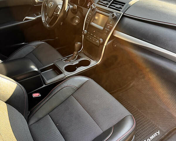 Синій Тойота Камрі, об'ємом двигуна 2.49 л та пробігом 118 тис. км за 14500 $, фото 11 на Automoto.ua