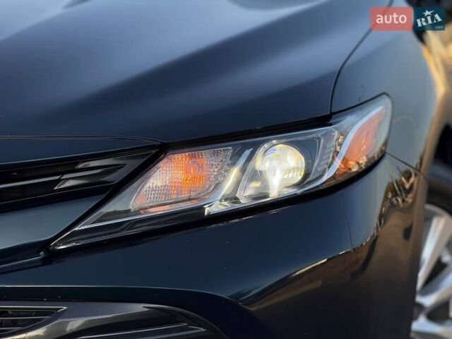 Синій Тойота Камрі, об'ємом двигуна 2.49 л та пробігом 145 тис. км за 19500 $, фото 5 на Automoto.ua