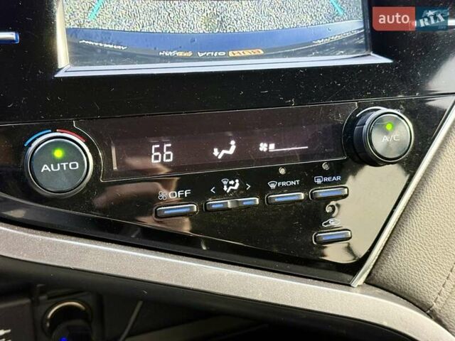 Синий Тойота Камри, объемом двигателя 2.49 л и пробегом 174 тыс. км за 18000 $, фото 17 на Automoto.ua