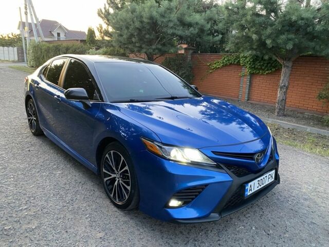 Тойота Камри 2017 в Василькове на Automoto.ua Синий Тойота Камри, объемом двигателя 2.5 л и пробегом 150 тыс. км за 16600 $, фото 6 на Automoto.ua