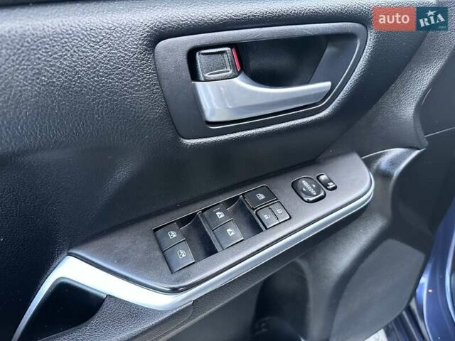 Синий Тойота Камри, объемом двигателя 2.5 л и пробегом 170 тыс. км за 12900 $, фото 28 на Automoto.ua