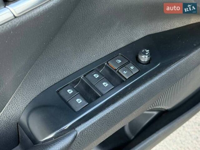 Синій Тойота Камрі, об'ємом двигуна 2.49 л та пробігом 145 тис. км за 19500 $, фото 31 на Automoto.ua