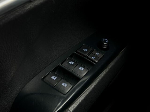 Синій Тойота Камрі, об'ємом двигуна 2.5 л та пробігом 174 тис. км за 17300 $, фото 19 на Automoto.ua