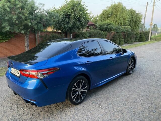 Тойота Камри 2017 в Василькове на Automoto.ua Синий Тойота Камри, объемом двигателя 2.5 л и пробегом 150 тыс. км за 16600 $, фото 4 на Automoto.ua