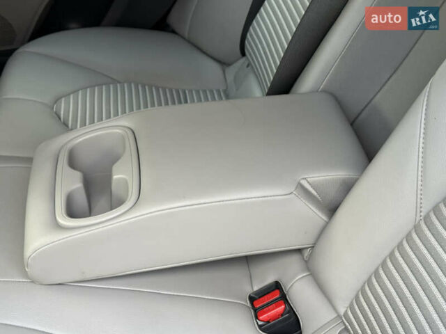 Синий Тойота Камри, объемом двигателя 2.49 л и пробегом 92 тыс. км за 15999 $, фото 53 на Automoto.ua