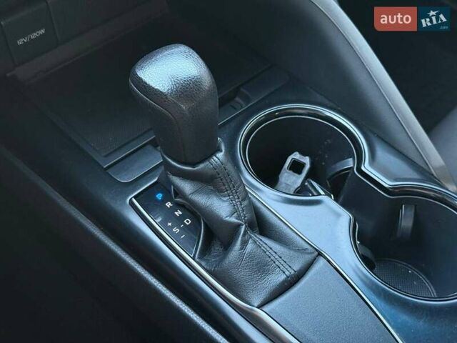 Синій Тойота Камрі, об'ємом двигуна 2.49 л та пробігом 145 тис. км за 19500 $, фото 48 на Automoto.ua