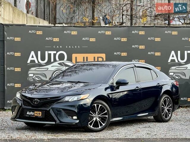Синий Тойота Камри, объемом двигателя 2.49 л и пробегом 174 тыс. км за 18000 $, фото 3 на Automoto.ua