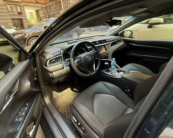 Синій Тойота Камрі, об'ємом двигуна 2.49 л та пробігом 135 тис. км за 18700 $, фото 1 на Automoto.ua