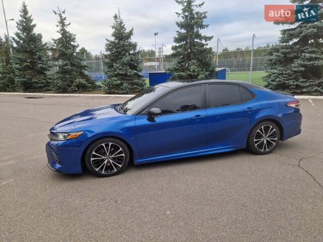 Синий Тойота Камри, объемом двигателя 2.49 л и пробегом 153 тыс. км за 18300 $, фото 1 на Automoto.ua