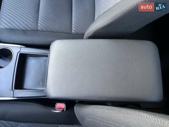 Синий Тойота Камри, объемом двигателя 2.5 л и пробегом 170 тыс. км за 12900 $, фото 35 на Automoto.ua