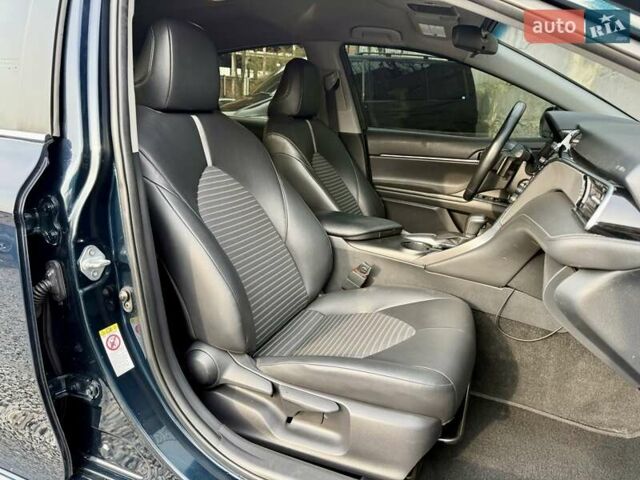 Синий Тойота Камри, объемом двигателя 2.49 л и пробегом 174 тыс. км за 18000 $, фото 10 на Automoto.ua