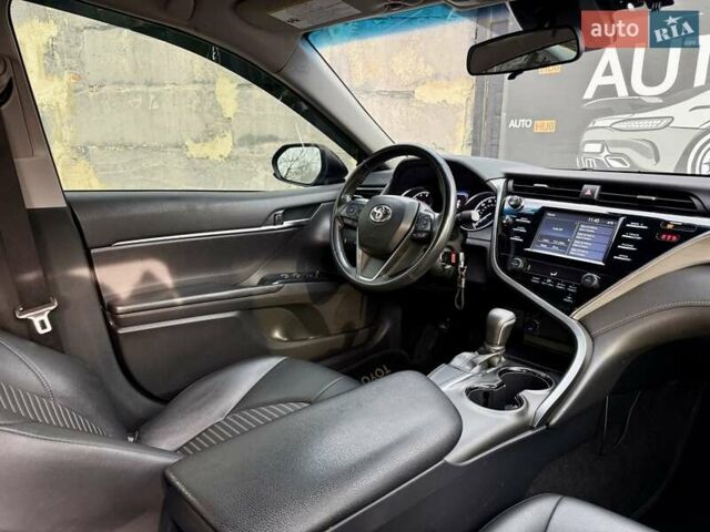 Синий Тойота Камри, объемом двигателя 2.49 л и пробегом 174 тыс. км за 18000 $, фото 11 на Automoto.ua