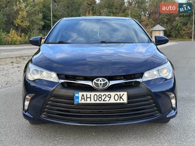 Синий Тойота Камри, объемом двигателя 2.5 л и пробегом 170 тыс. км за 12900 $, фото 2 на Automoto.ua