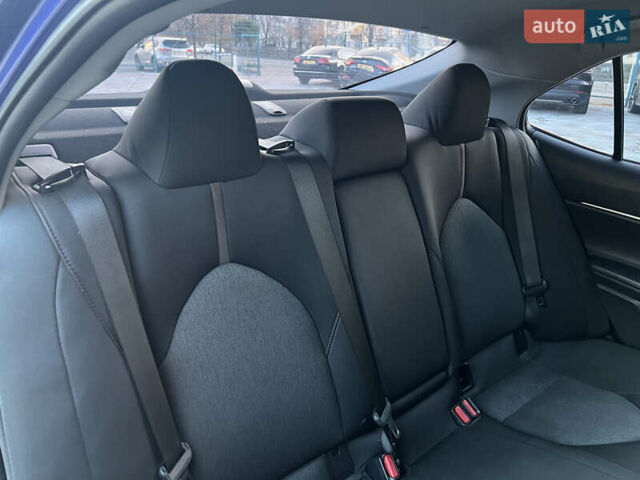 Синий Тойота Камри, объемом двигателя 2.49 л и пробегом 84 тыс. км за 18999 $, фото 20 на Automoto.ua